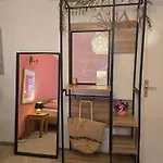 Bertha-marie Flamingo Lounge *