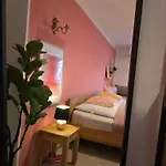 Bertha-marie Flamingo Lounge Privatunterkunft