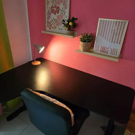 Bertha-marie Flamingo Lounge