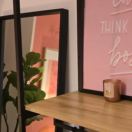 Bertha-marie Flamingo Lounge
