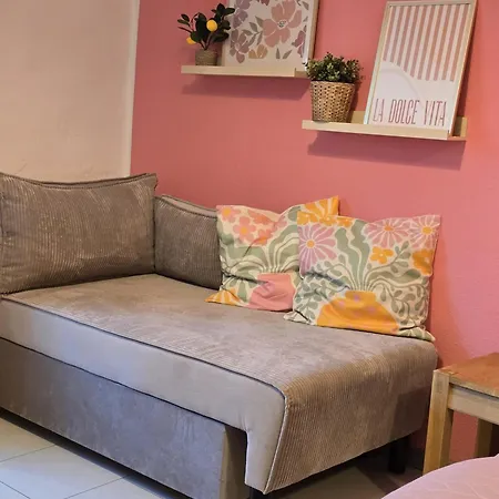 Privatunterkunft Bertha-marie Flamingo Lounge *